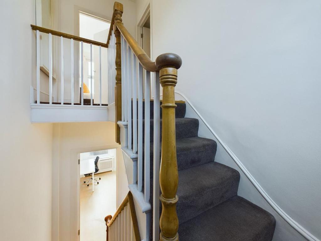 Luxury 4-Bedroom Modern Flat In Central London Steps From Station, Sleeps 9 In Style! Zimmer foto